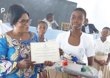 Kloto/ Programme de l’excellence académique et de leadership de la fille togolaise vingt meilleures filles aux examens du CEPD et du BEPC primées