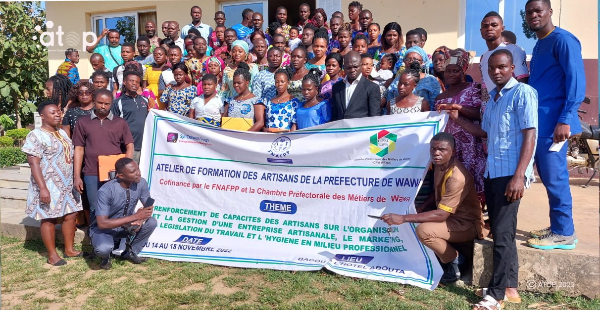Des artisans se forment sur la gestion d’une entreprise 1 Atop.tg Des artisans se forment sur la gestion dune entreprise