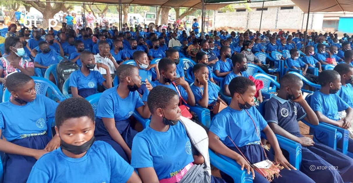 Journée internationale des droits de l’enfant : une sensibilisation marque l’événement à Agou 1 Atop.tg Journee internationale des droits de lenfant