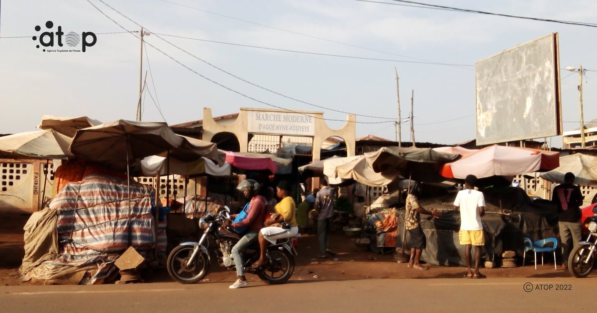 Atop.tg Les taxes de tickets des marches participent au developpement des communes