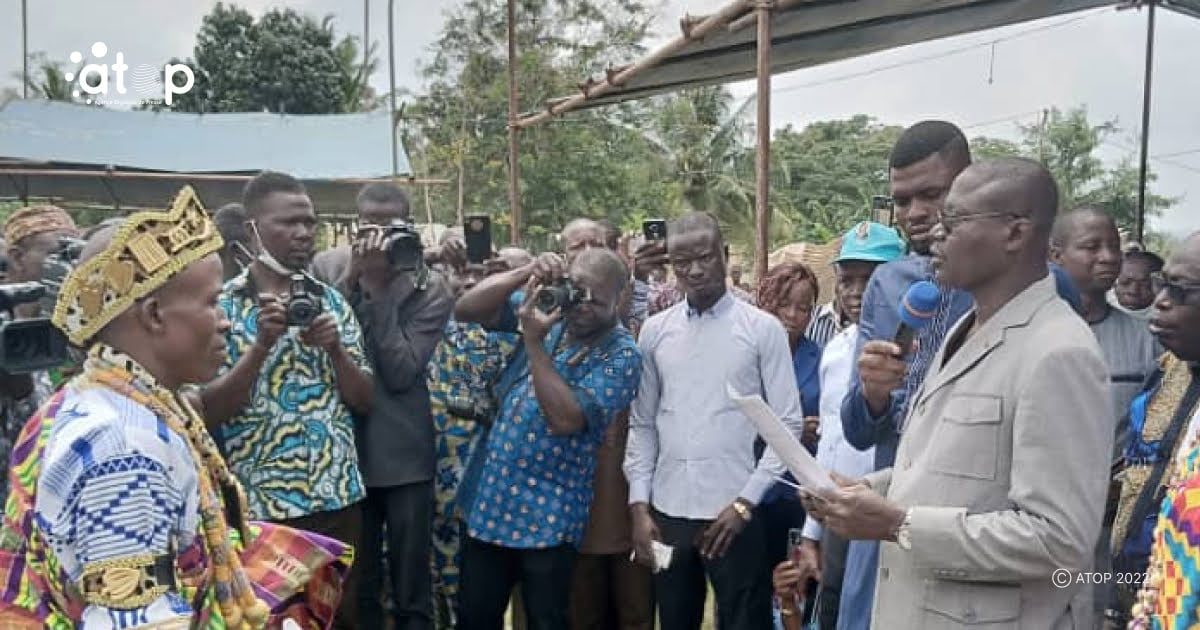 Agoé-nyivé / Chefferie traditionnelle : togbui Takpoe Komlan François VI a reçu son arrêté 1 Oliver 92