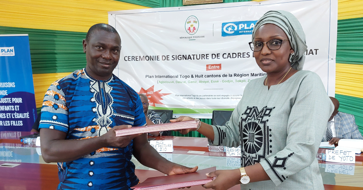 atop.tg ceremonie de signature de cadre de partenariat Plan international Togo et huit cantons de Zio