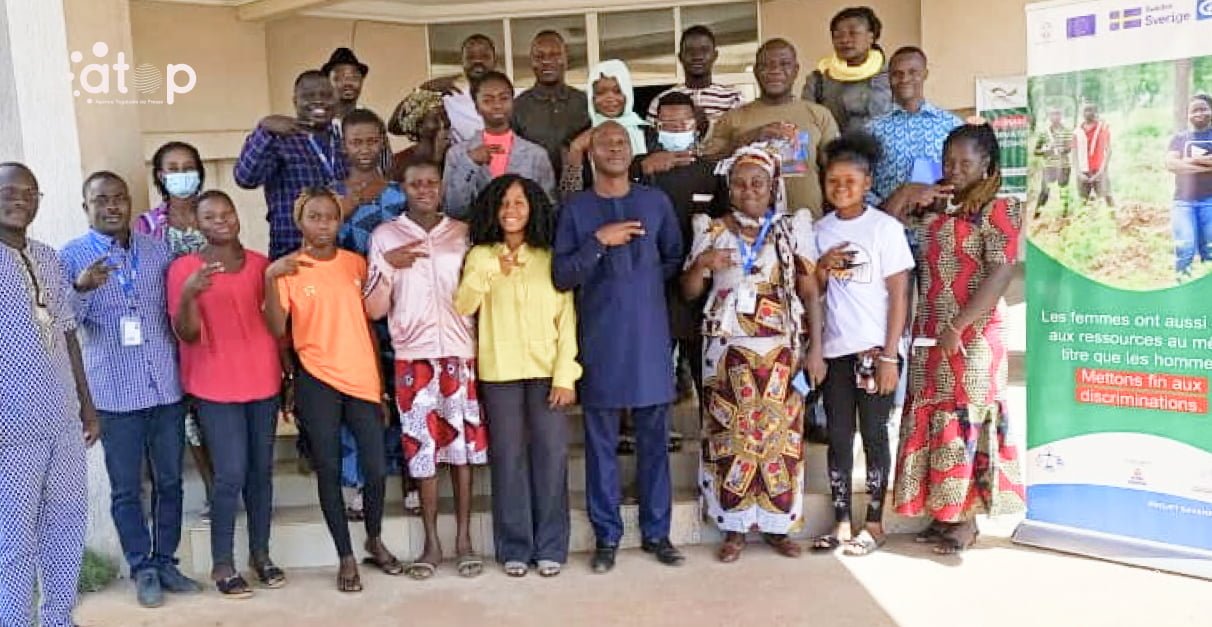 Tone/ Initiative « filles aux commandes » Plan international Togo fait le bilan de l’année 2022 1 Atop.tg Initiative filles aux commandes Plan international Togo fait le bilan de lannee 2022