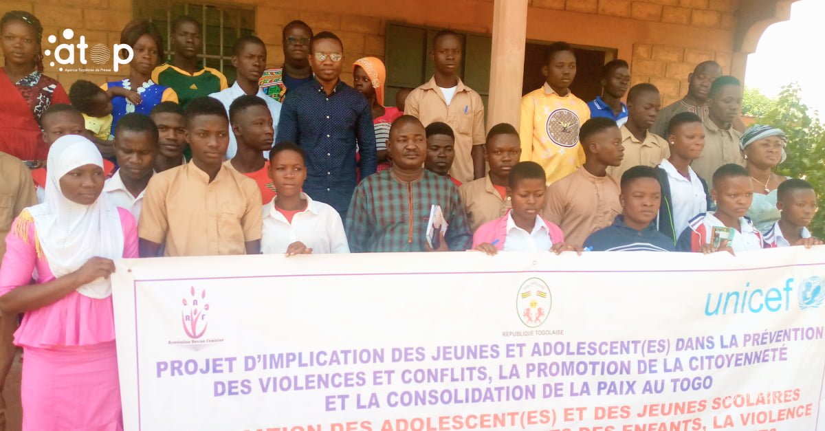 Atop.tg Kpendjal des adolescents et jeunes scolaires et extra scolaires formes sur les droits