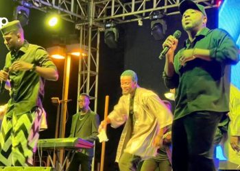 Musique/ 17 ans de carrière du groupe Toofan : le 6e album, « Stamina » présenté en exclusivité à ses partenaires