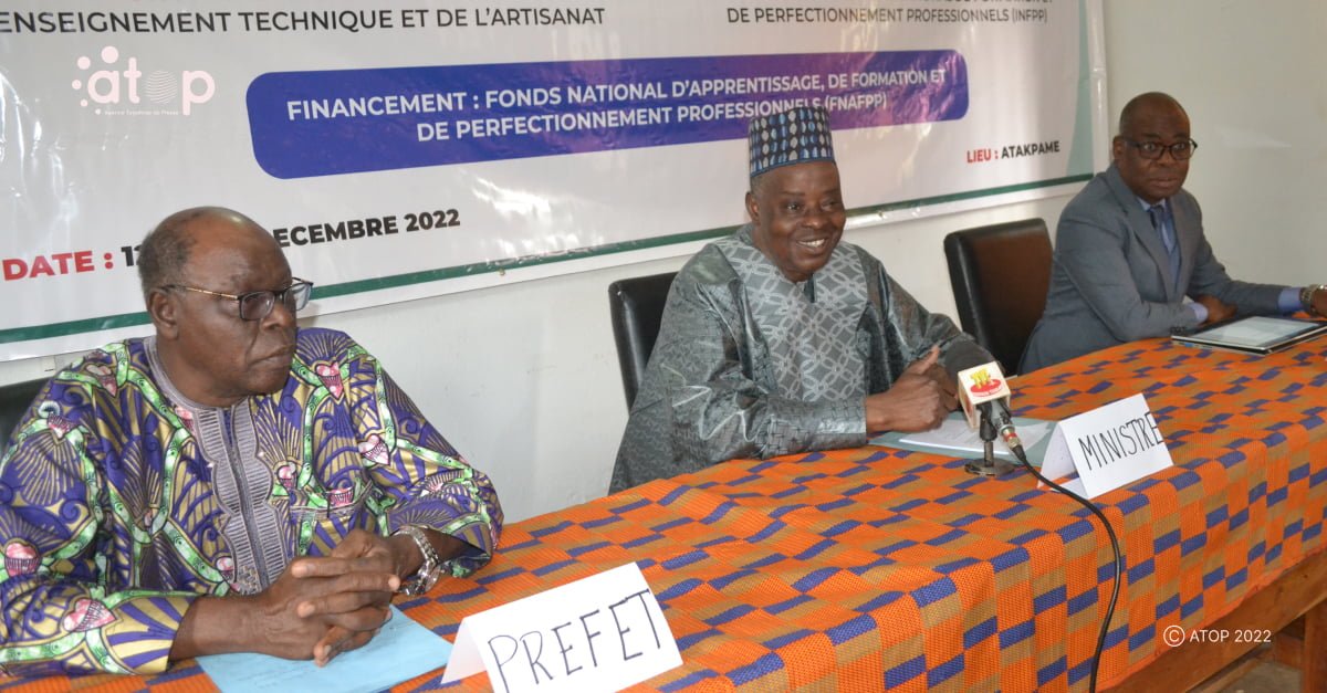 Ogou/ formation professionnelle et entreprenariat : 65 entrepreneurs ont reçu leur attestation de fin de formation 1 Atop.tg Ogou formation professionnelle et entreprenariat