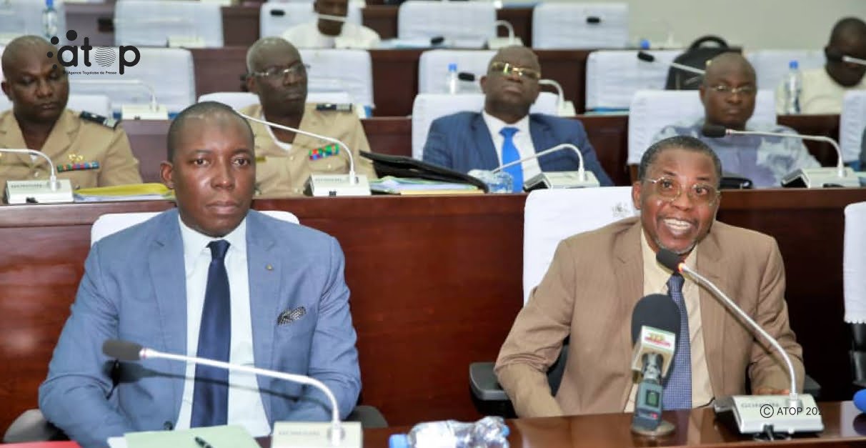 Atop.tg deux projets de lois portant sur le code de justice militaire votees