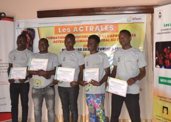 Ogou/ promotion des industries culturelles : des acteurs du theatre formés sur les techniques administration culturelle