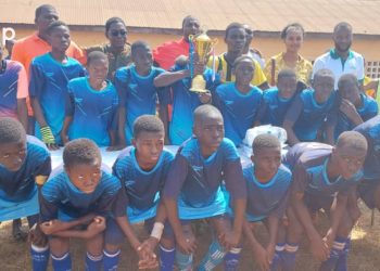 Tchaoudjo/ gala des 20 ans de URBIS Foundation-Togo : l’équipe du CEG Koulounde remporte la coupe