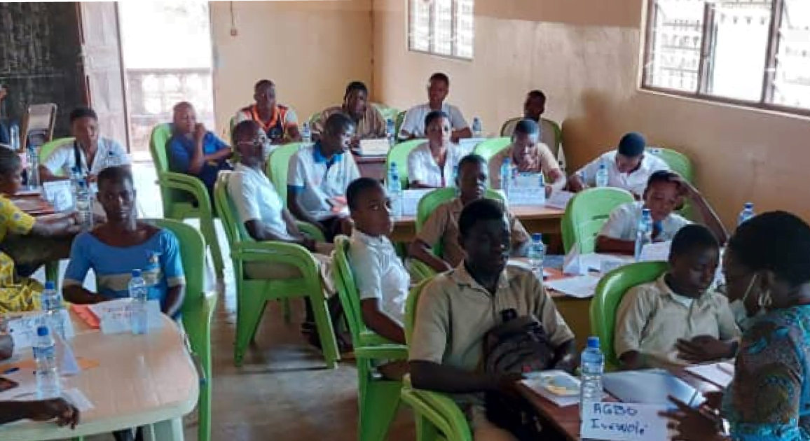 atop.tg des scolaires et extrascolaires en formation