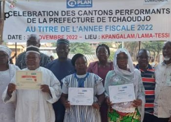 Tchaoudjo/gestion des projets pour l’année fiscale 2022 : les cantons de Kpangalam et de Lama-Tessi célébrés pour leur performance