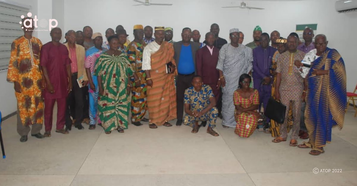 Kloto/ amélioration de la gestion des troupeaux bovins : les autorités locales et les acteurs du secteur agricole informés de la mise en place des zones d’aménagement de production bovine 1 atop.tg les participants a la formation 2