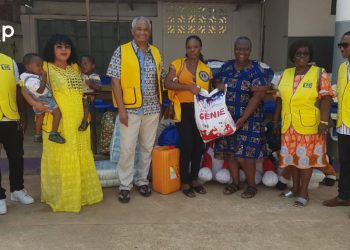 Social : Lions Club fait don de vivres et non vivres à l’orphelinat « Mother Charity »