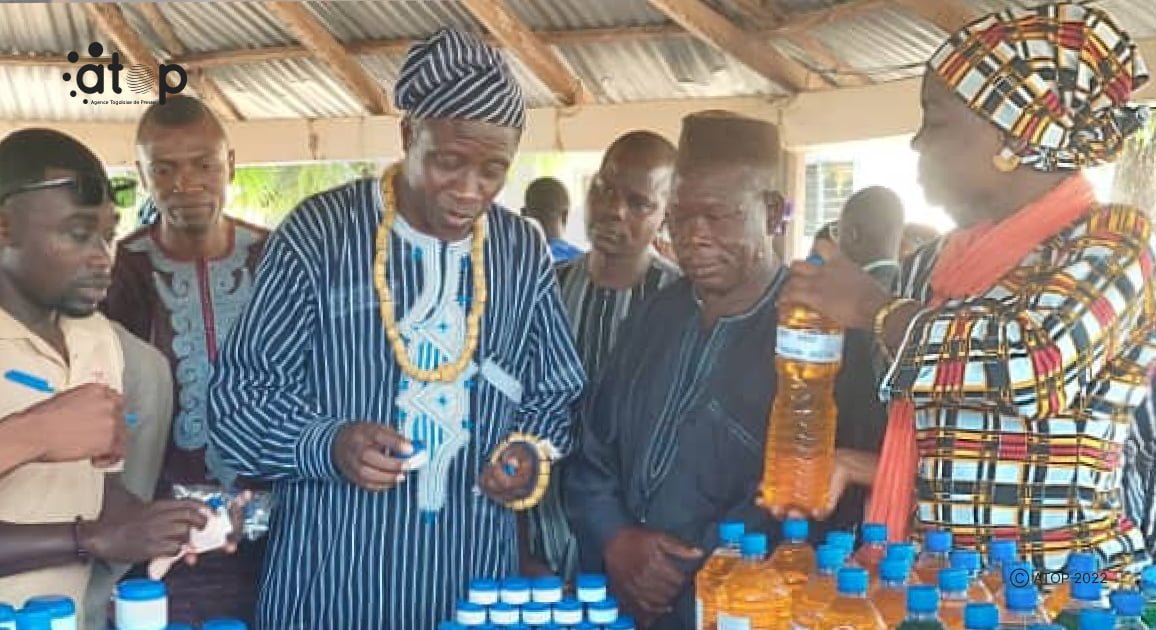 atop.tg une demontration des produits fabriques
