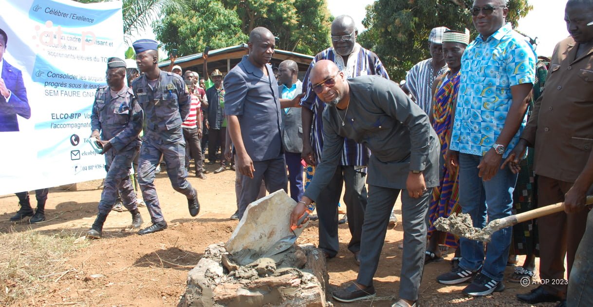 Atop.tg des batiments scolaires en cours de construction dans la prefecture