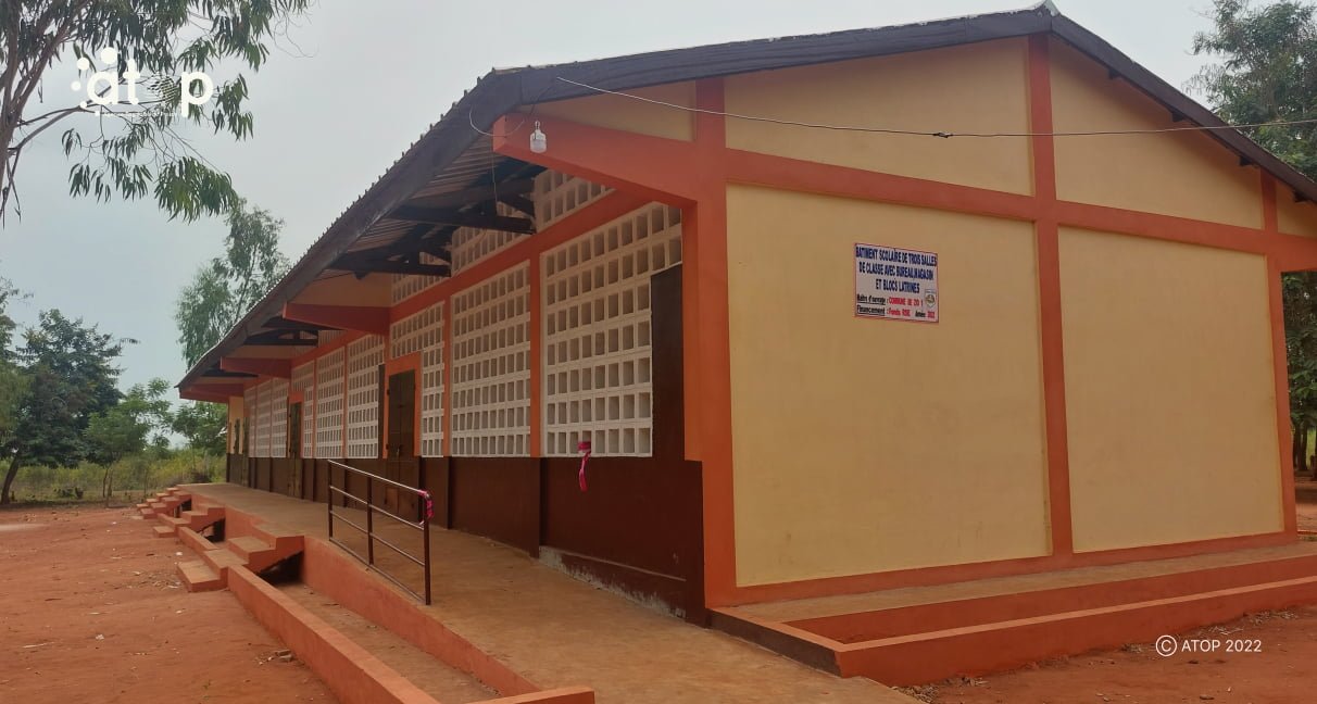 Atop.tg des infrastructures sociales receptionnes dans le canton dAbobo