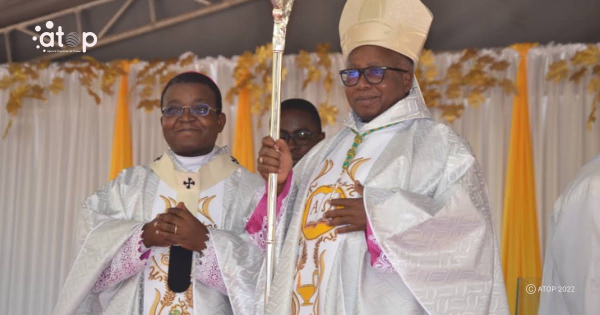 Ogou/ religion : Monseigneur Moïse Messan Touho ordonné nouvel évêque du diocèse d’Atakpamé 1 Monseigneur Moise Messan Touho