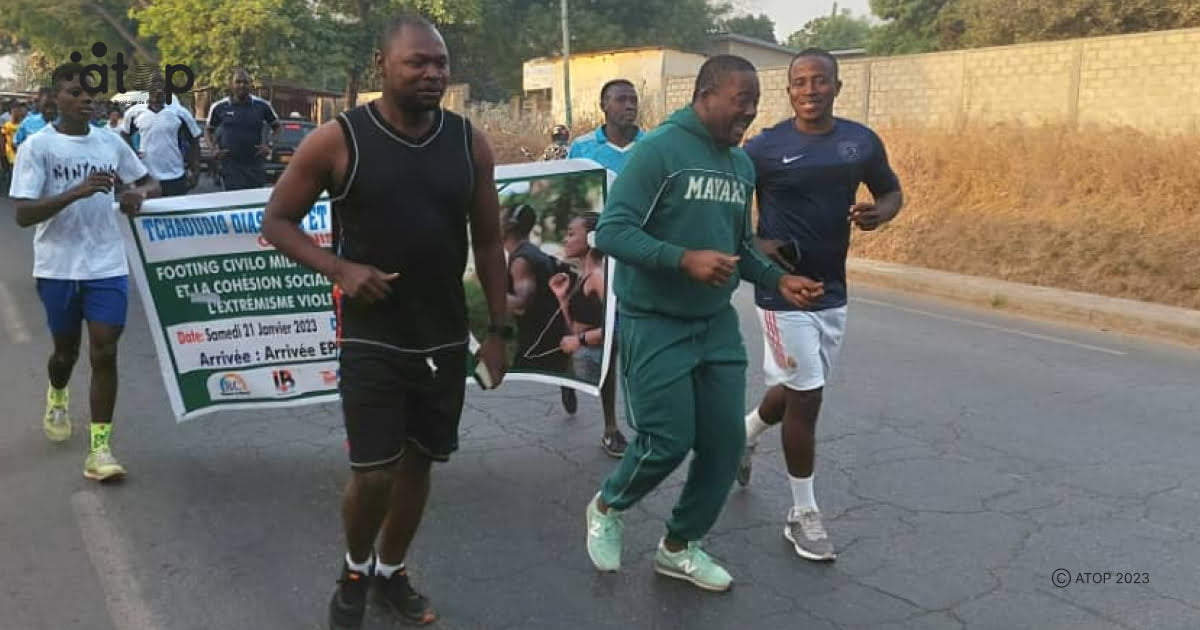 atop.tg Une partie du footing