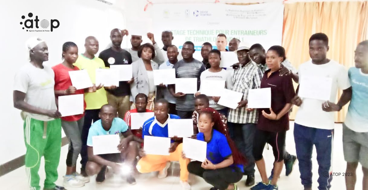 Atop.tg une vingtaine de jeunes en stage technique pour entraineur recoivent leur attestation 2