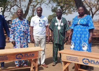 Tchamba/éducation : 168 tables-bancs offerts aux établissements scolaires du canton de Bago