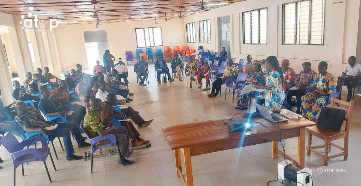Atop.tg des acteurs du monde educatif formes sur les competences de vie courante
