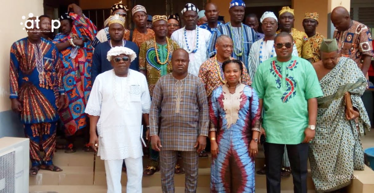 Atop.tg des chefs traditionnels ont echange avec les autorites administratives a Aneho