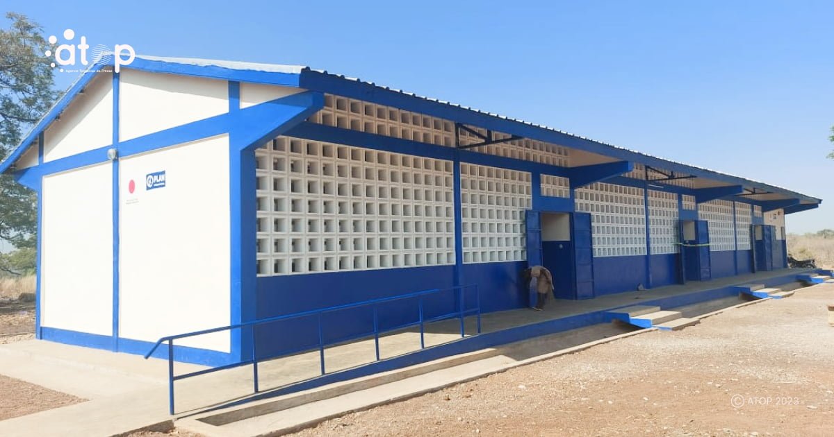 Atop.tg des ouvrages scolaires inaugures a lEPP Didou Tikpr