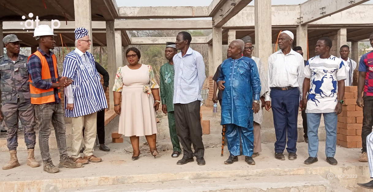Atop.tg lambassadeur dAllemagne au Togo echange avec les conseillers de Doufelgou 2 sur levolution du processus