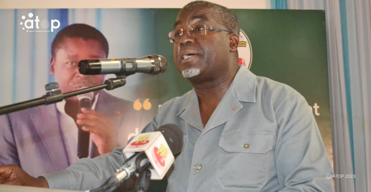 Atop.tg le ministre Antoine Lekpa Gbegbeni lance les travaux de letape des plateaux a Atakpame