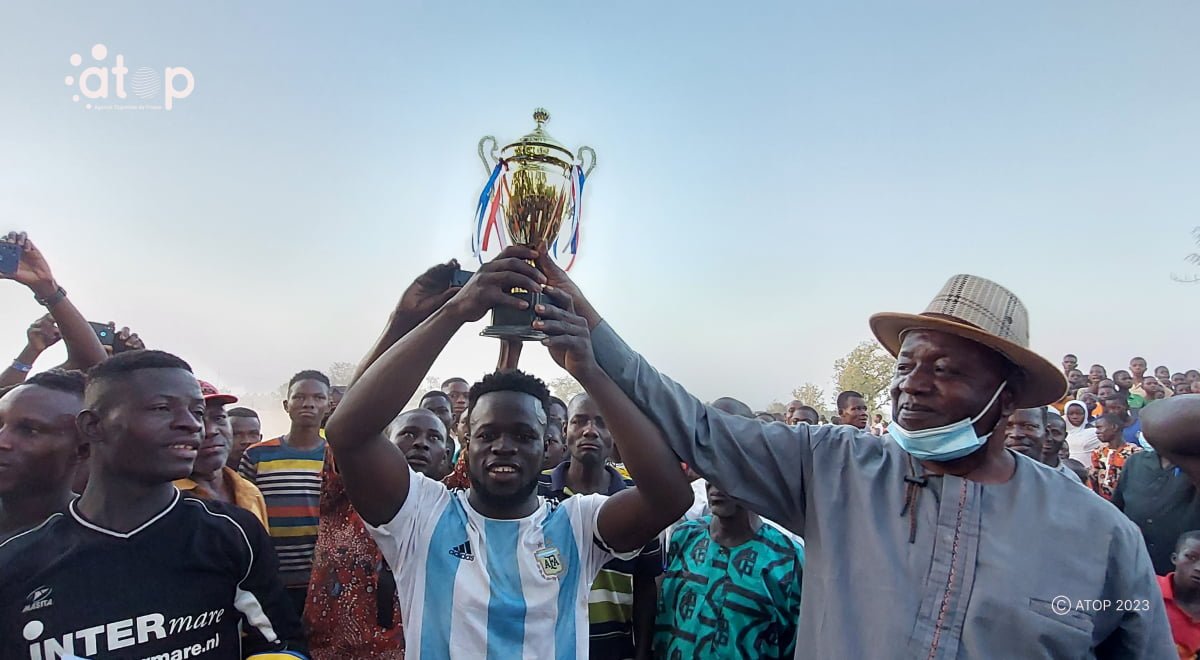 Atop.tg Dandjoare FC de Lotogou enleve la coupe face a Leopard de Namare