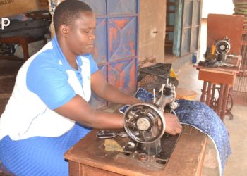 Une patronne d’atelier de tapisserie hors paire
