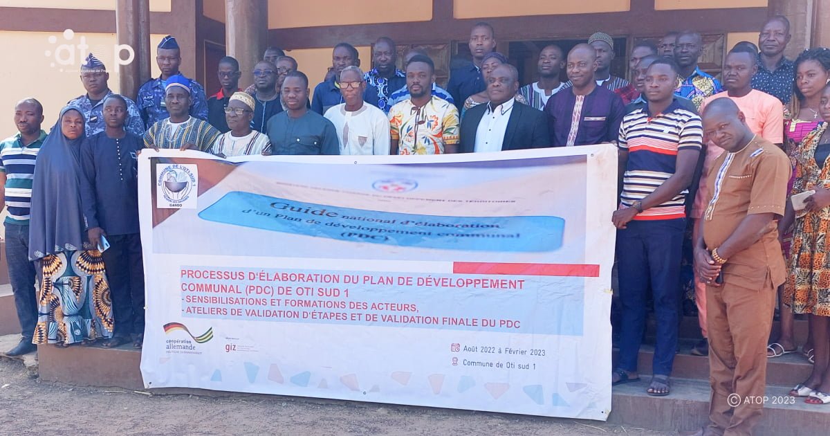 Développement local : des acteurs examinent le rapport du diagnostic du PDC de l’Oti-sud 1 1 Atop.tg des acteurs examinent le rapport du diagnostic du PDC de lOti sud 1