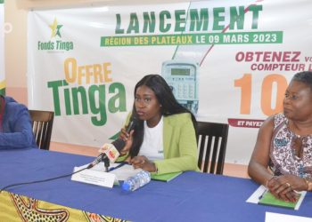Ogou/ accès à l’électricité pour tous : la ministre Mawunyo Aziablé lance les opérations du projet d’électrification « Fonds Tinga » à Atakpamé