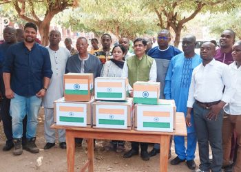 Tone/ santé : l’ambassadeur de l’Inde au Togo offre un lot de médicaments au CHR Dapaong