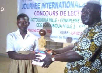 Journée internationale de la Francophonie : le lycée NDP et le CEG Sotouboua ville I remportent le concours de lecture inter-école