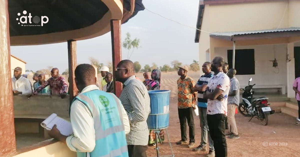 Atop.tg le ministre Agba a visite les travaux de rehabilitation des formations sanitaires de la prefecture
