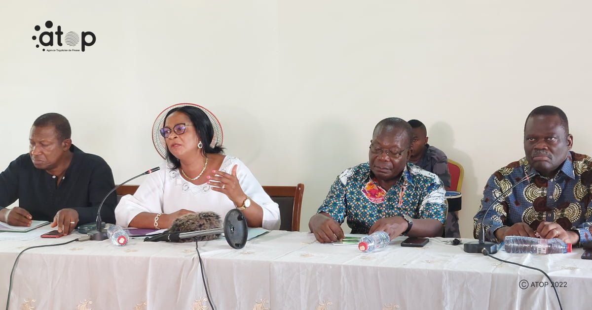 Atop.tg les acquis des droits de la femme expliques aux leaders feminins a Adeta