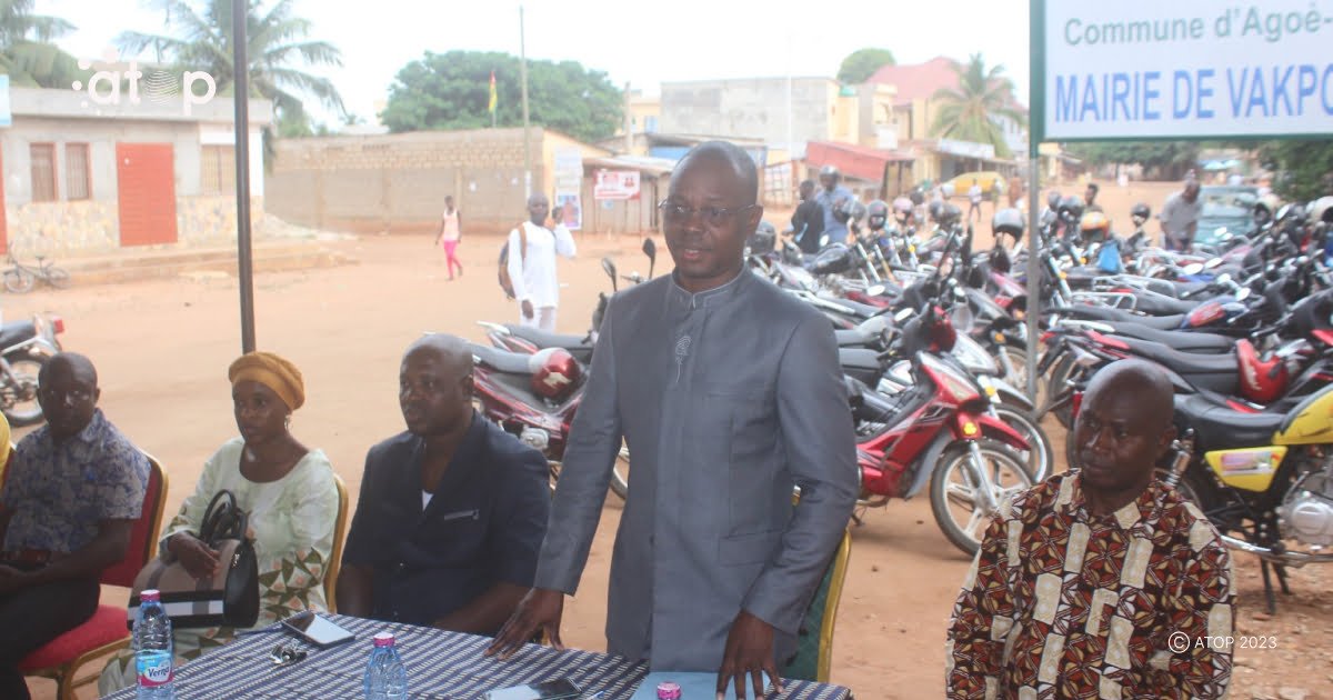 Agoè-Nyivé : une opération d'audience foraine des actes de naissances en cours à Vakpossito 1 Atop.tg une operation daudience foraine des actes de naissances en cours a Vakpossito