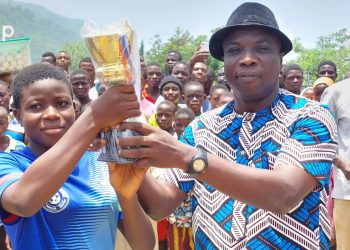 Wawa/championnat scolaire féminin et masculin U17 :  le lycée de Dzogbegan (garçons)et le collège catholique (filles) obtiennent leurs billets pour la phase régionale