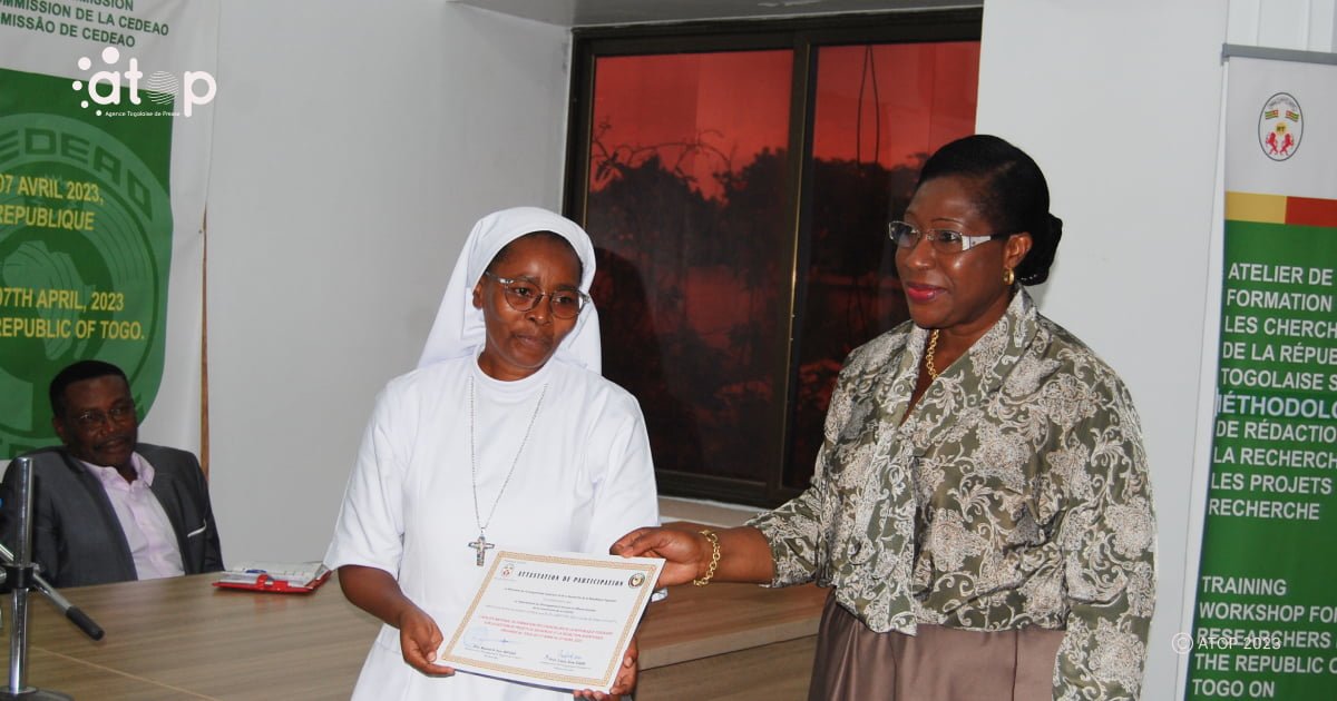 Atop.tg des attestations aux chercheurs formateurs
