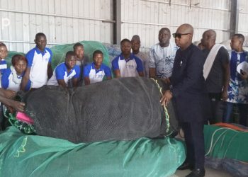 Ogou/ promotion de l’aquaculture :  des cages flottantes et des filets offerts aux coopératives des diplômés de l’IFAD Elavagnon