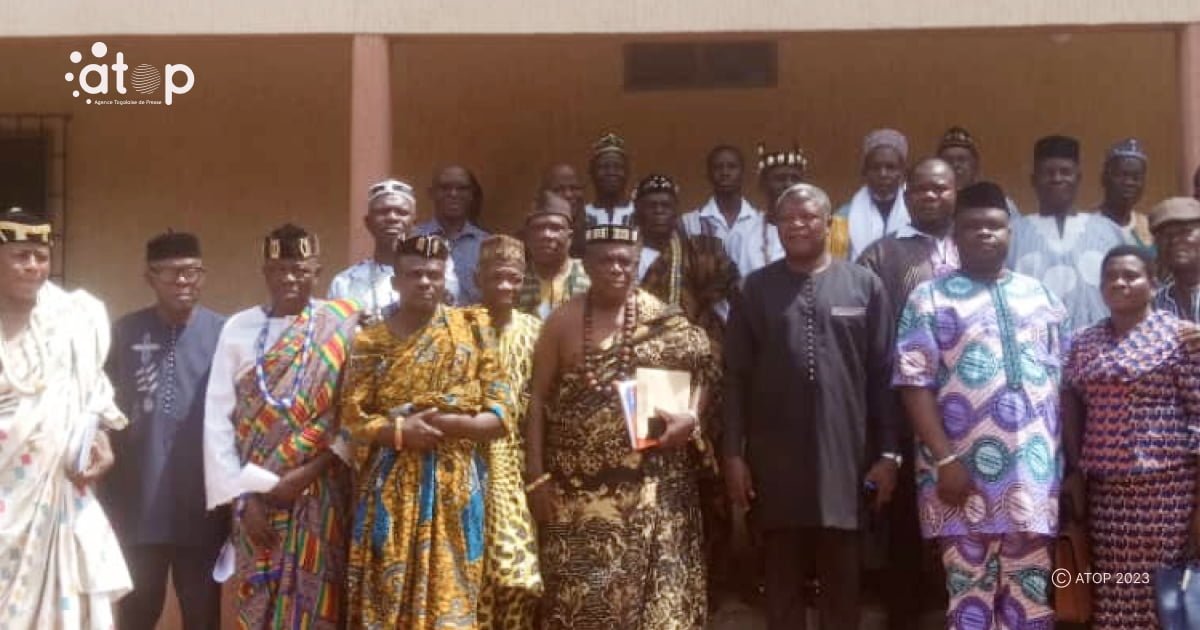 Atop.tg des comites de paix et de chefs traditionnels installes