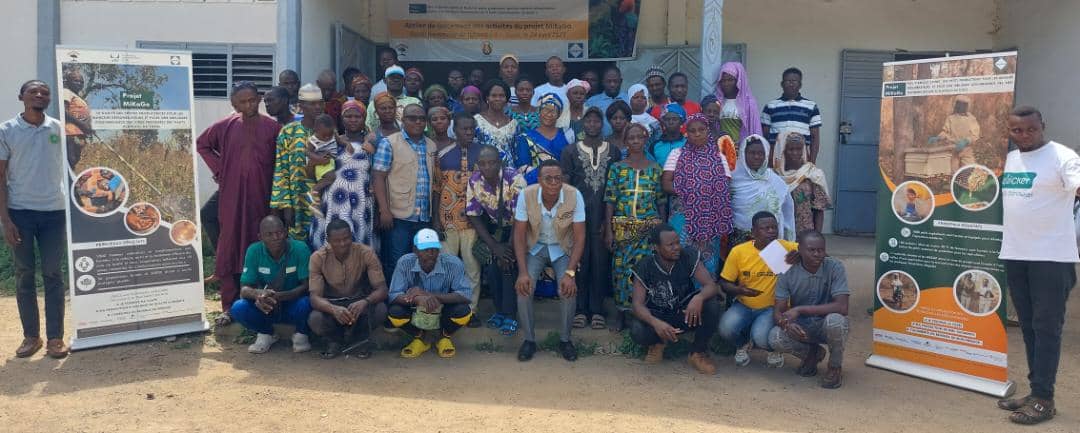 Les participants aux