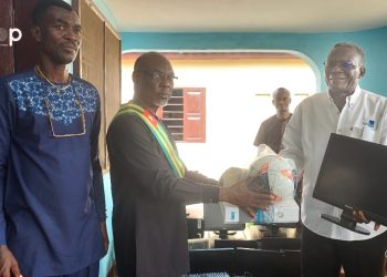 Agou :  l’association « Milé Novissi » offre du matériel informatique et sportif au lycée d’Amoussoukopé