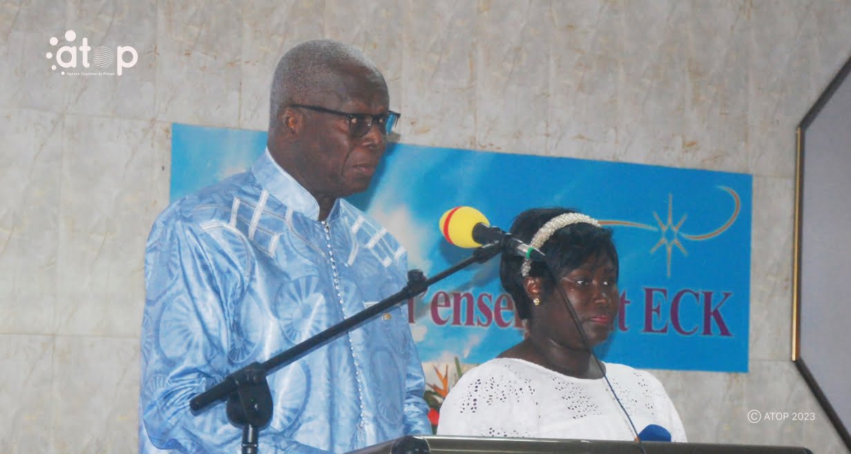 Religion/ Apothéose du congrès régional d’Eckankar au Togo : le RESA du Togo, Adoté-Bah reconnaissant envers Mahanta pour tous ses bienfaits 1 Atop.tg le RESA du Togo Adote Bah reconnaissant envers Mahanta pour tous ses bienfaits