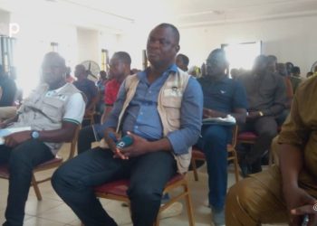Lacs/ protection côtière:  le ministre Foli-Bazi Katari en mission de supervision des sites dans les lacs