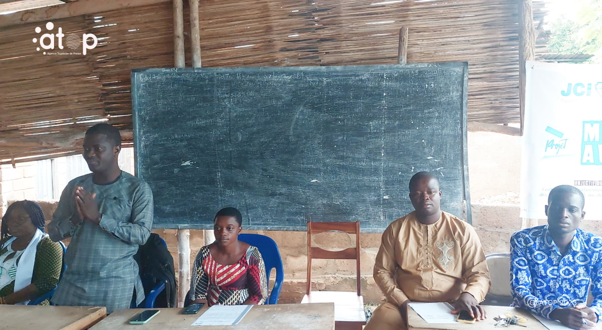 Kloto /La JCI Kpalimé Tsitsatsé inculque la notion d’entrepreneuriat aux apprenants 1 Atop.tg La JCI Kpalime Tsitsatse inculque la notion dentrepreneuriat aux apprenants