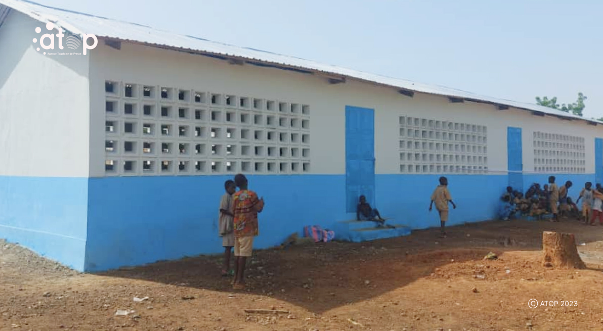 Atop.tg Un batiment scolaire inaugure a lEPP Koussountou Medina
