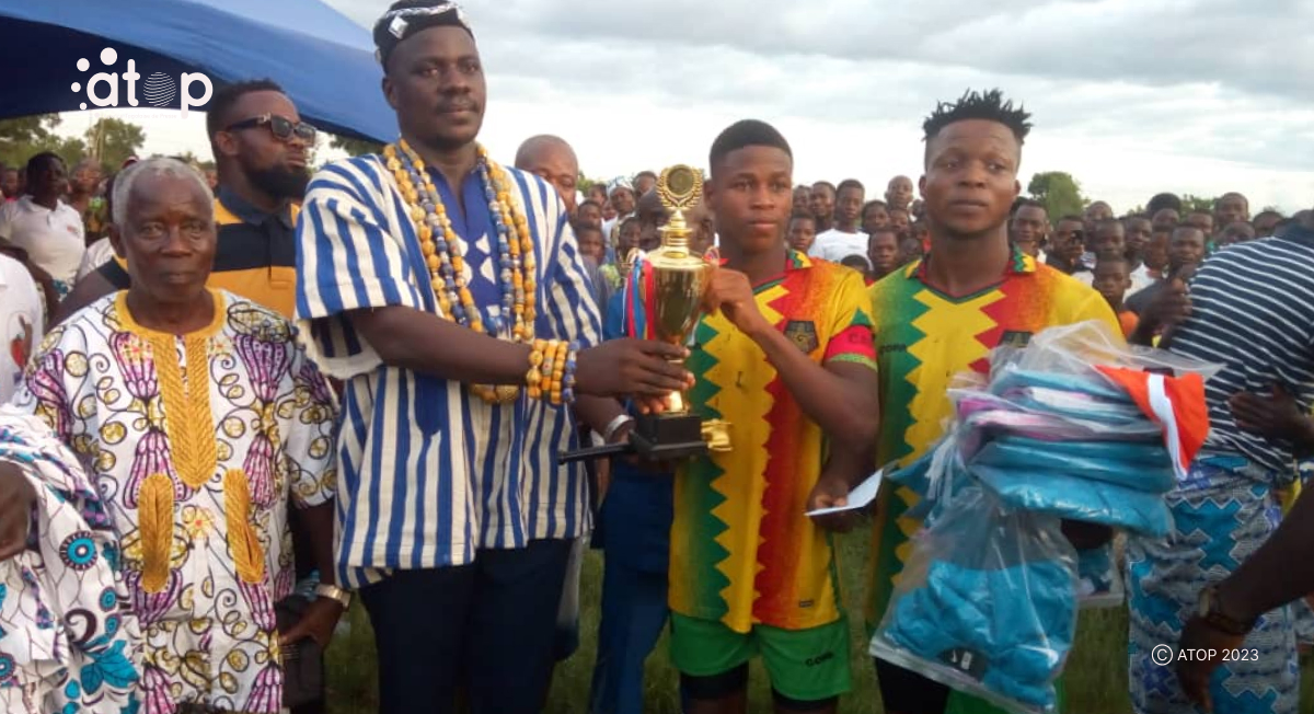 Atop.tg gala de football trophee Togbui Sesso 1er Adabadji kope FC vainqueur de la premiere edition