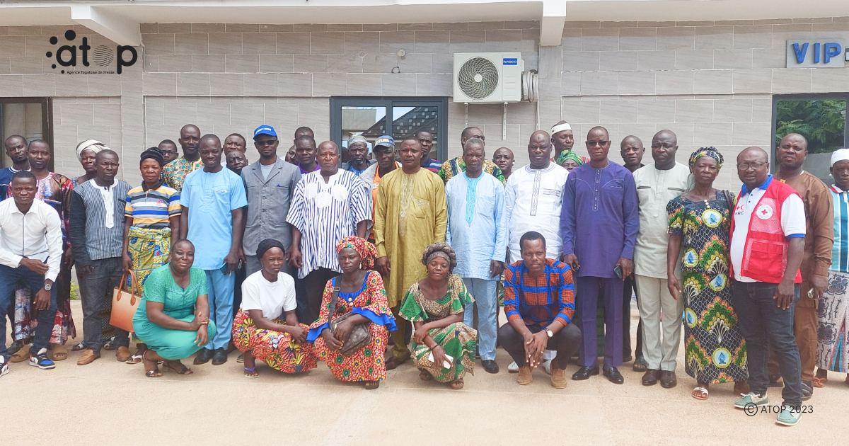 Atop.tg la croix rouge togolaise et les acteurs impliques en atelier bilan a Dapaong